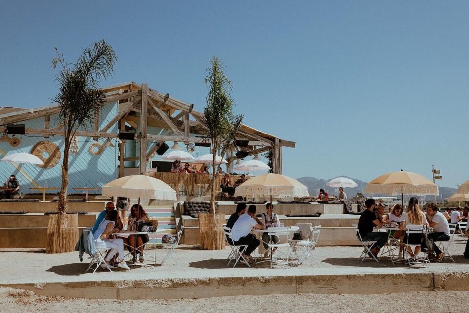 LA CABANE DES AMIS - Bar-Cabane plein air face à la mer Marseille