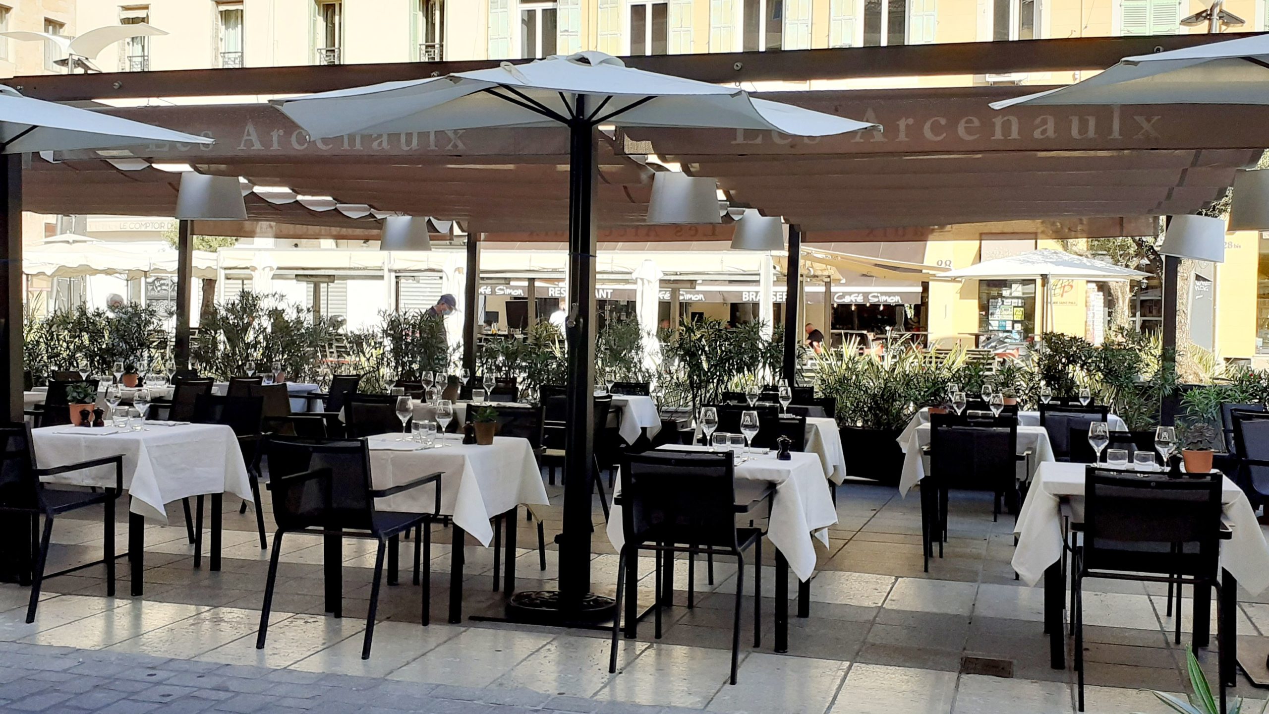 LES ARCENAULX - Le Restaurant - Restaurants à Marseille