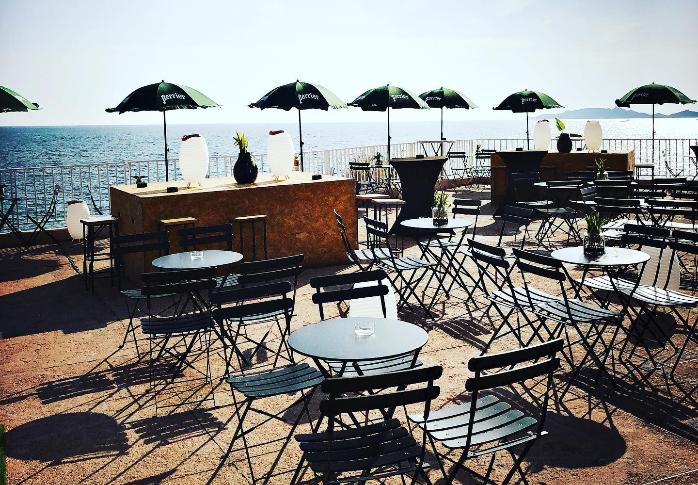 L'ILOT DE LA CORNICHE - Bar de bord de mer Marseille